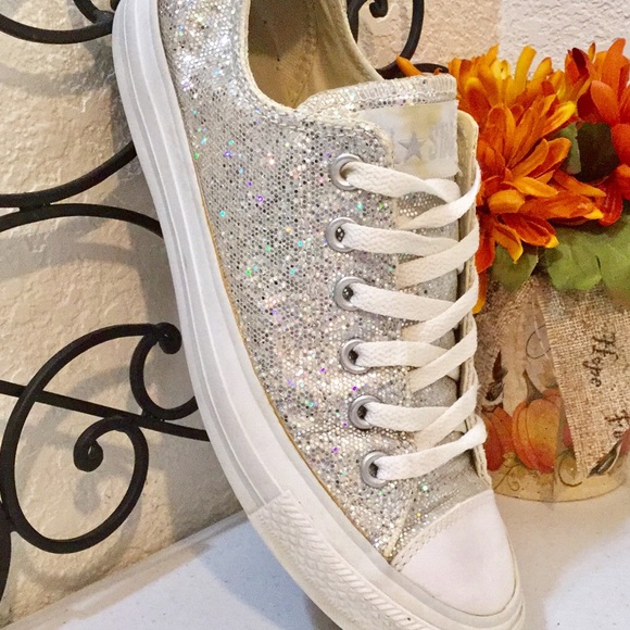 converse rainbow glitter